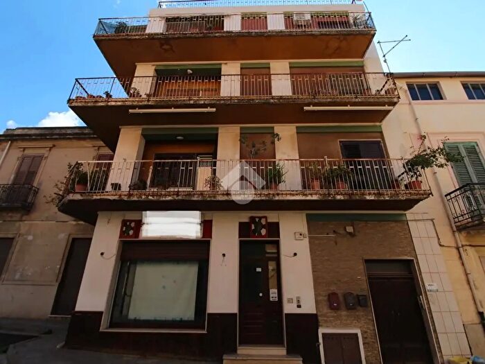 Appartamento quadrilocale in vendita in Via Anita Garibaldi, Reggio di Calabria