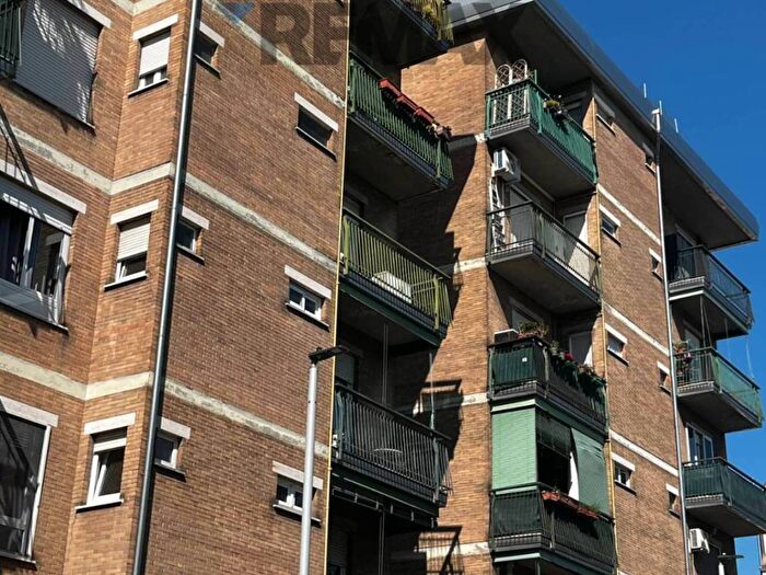 Appartamento bilocale in affitto in via xxv Aprile, Centro, Pero