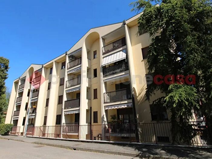 Appartamento trilocale in vendita in Viale della Vittoria, Vaprio DAdda