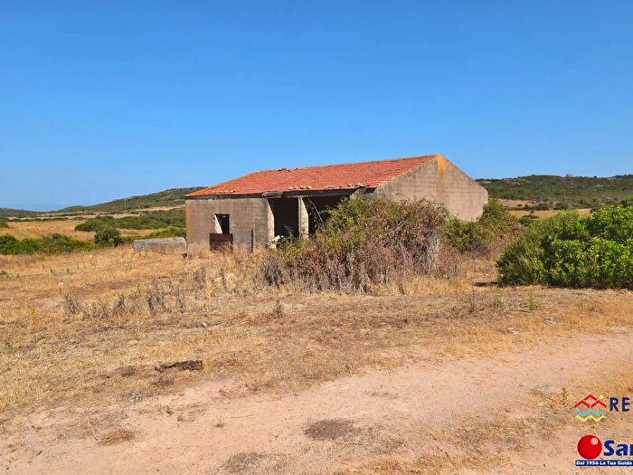Casa bilocale in vendita in Xfg Snc, Trinità d'Agultu e Vignola