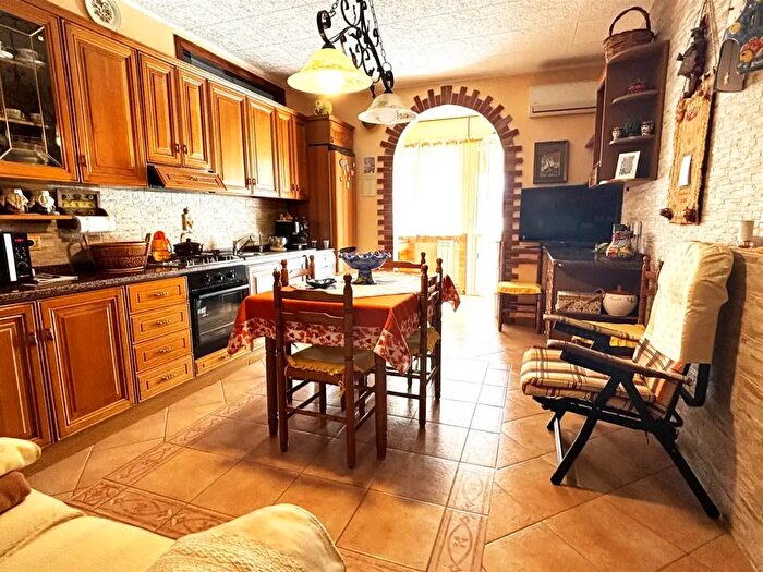 Appartamento trilocale in vendita in Palermo