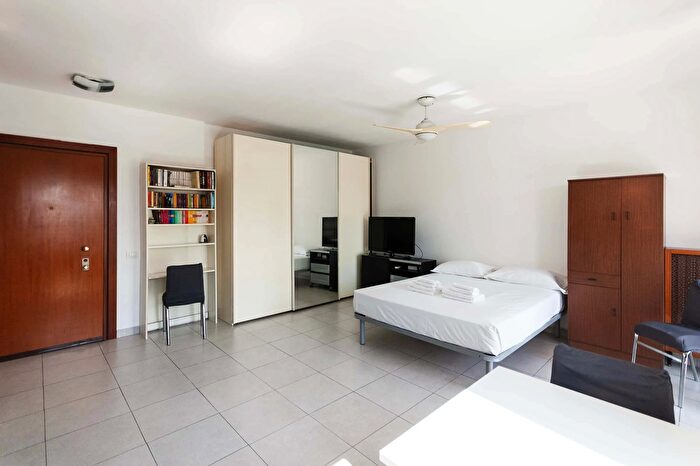 Appartamento monolocale in affitto in Via Privata Trasimeno, Milano