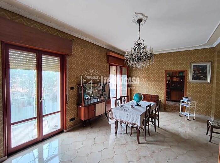 Appartamento con 5 locali in vendita in Via Antonio Gramsci, Atripalda