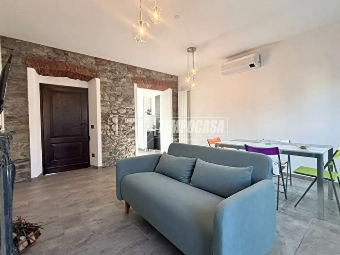 Appartamento bilocale in affitto in Via Monte Nero, Arona