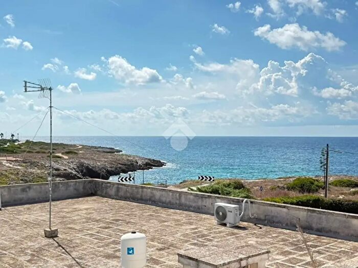 Casa con 6 locali in vendita in Via Archimede, Alliste