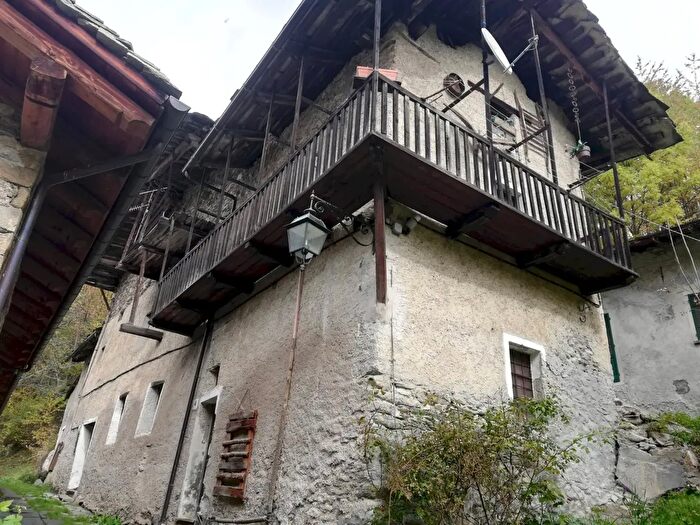Casa con 7 locali in vendita in San Sebastiano, Marmora