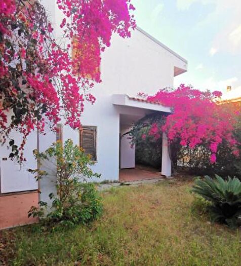 Casa quadrilocale in affitto in Viale Rivachiara, Sellia Marina