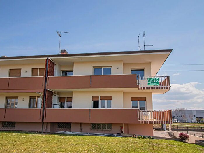 Appartamento trilocale in vendita in Via Pontebbana, Cassacco