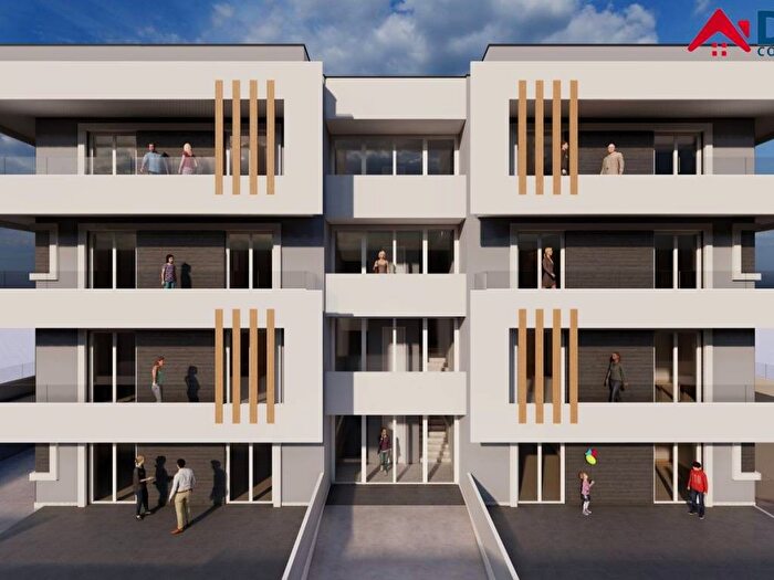 Appartamento quadrilocale in affitto in Via Francesco Saverio Nitti, Parete