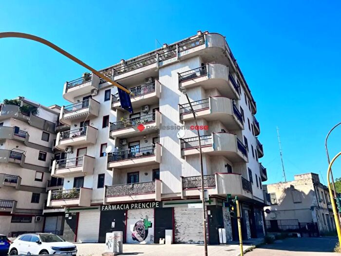 Appartamento quadrilocale in vendita in Via Rovelli d, Foggia