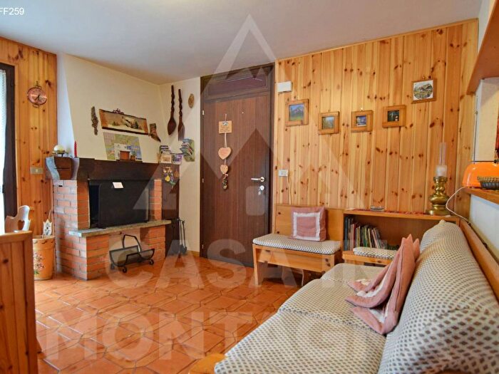 Appartamento trilocale in affitto in Strada Statale delle Dolomiti, Centro, Ziano di Fiemme