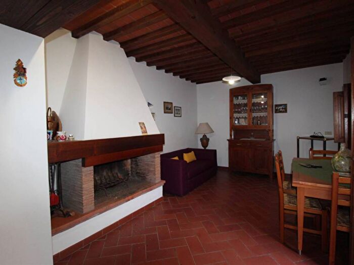 Appartamento trilocale in affitto in Castellina in Chianti