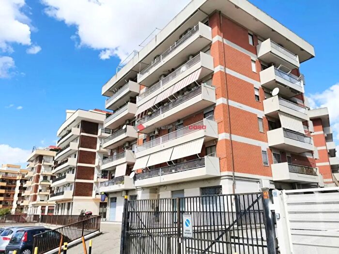 Appartamento quadrilocale in vendita in Via Leone XIII, Foggia