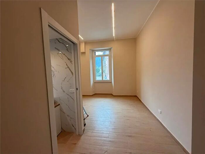 Appartamento monolocale in vendita in Via Leonardo da Vinci, Lecco