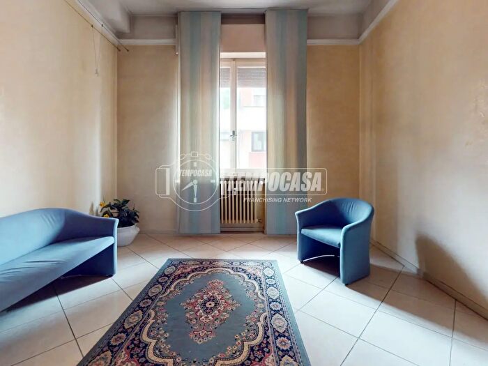 Appartamento quadrilocale in vendita in Viale Piave, Mantova