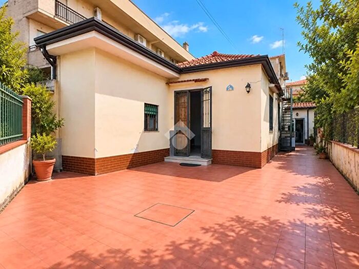 Appartamento quadrilocale in vendita in Via Saragat, Sant'Agata Li Battiati