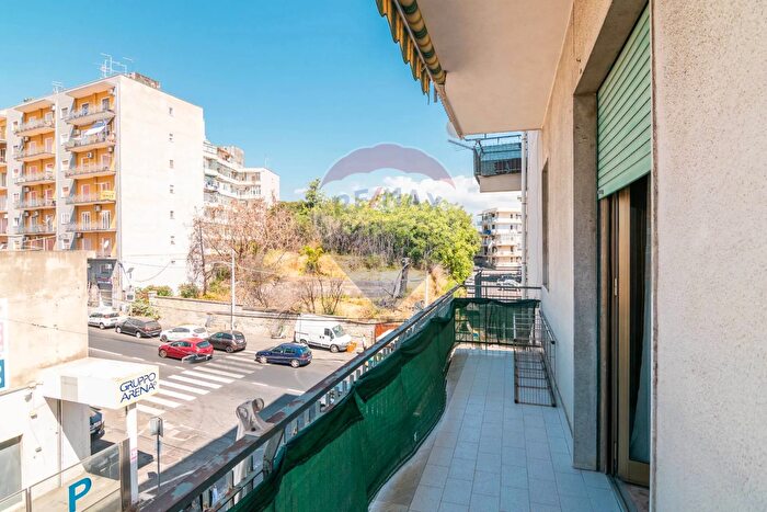 Appartamento con 5 locali in vendita in Corso Indipendenza, Catania