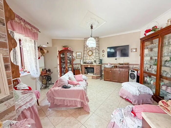 Appartamento trilocale in vendita in Via Casalanno, Marano Di Napoli