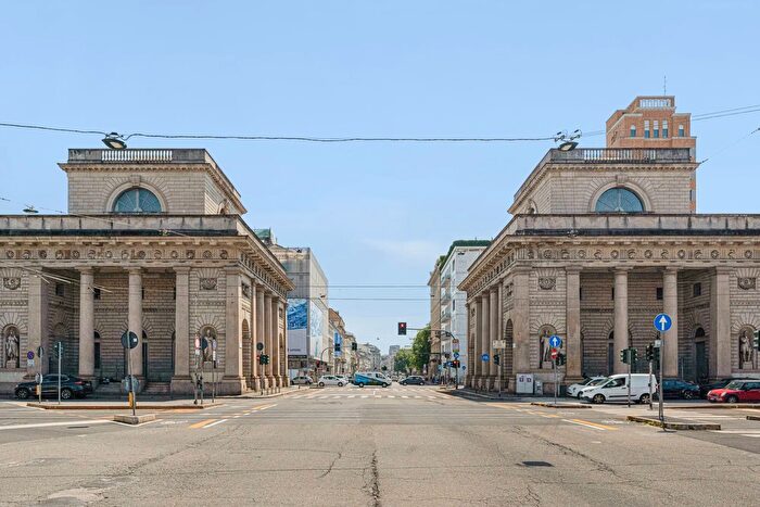 Appartamento trilocale in vendita in Via Alessandrotadino, Milano