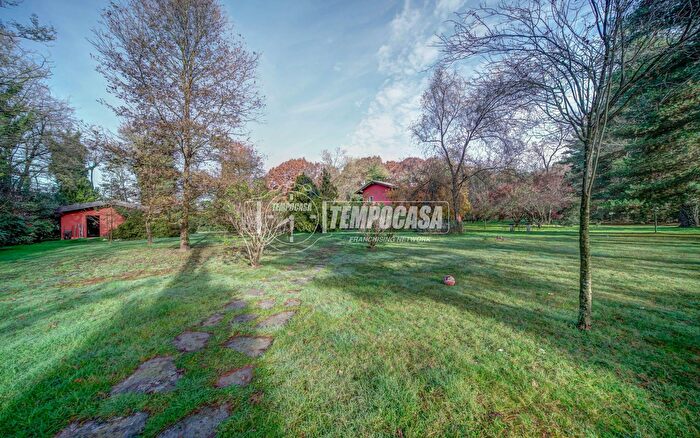 Casa quadrilocale in vendita in Via Beltramada, Somma Lombardo