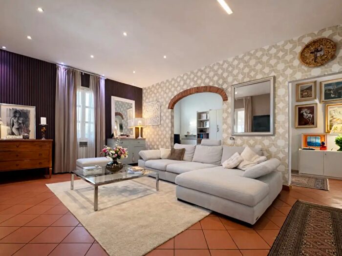 Casa con 6 locali in vendita in Via delle Viole, Fucecchio