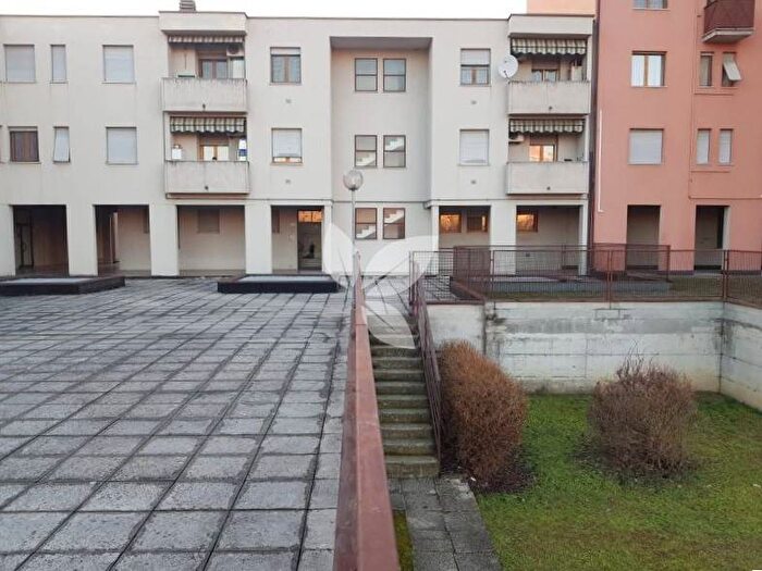 Appartamento trilocale in affitto in Stradello Ada Negri, Paradigna Centro Torri, Parma