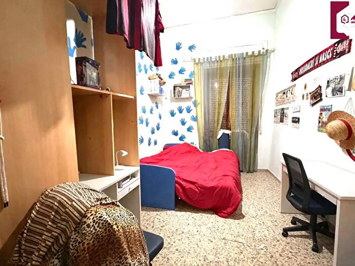 Appartamento trilocale in vendita in Strada Cesare Goli, Aversa