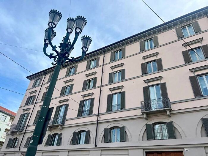 Appartamento con 5 locali in affitto in Piazza Gran Madre di Dio, Gran Madre Crimea, Torino