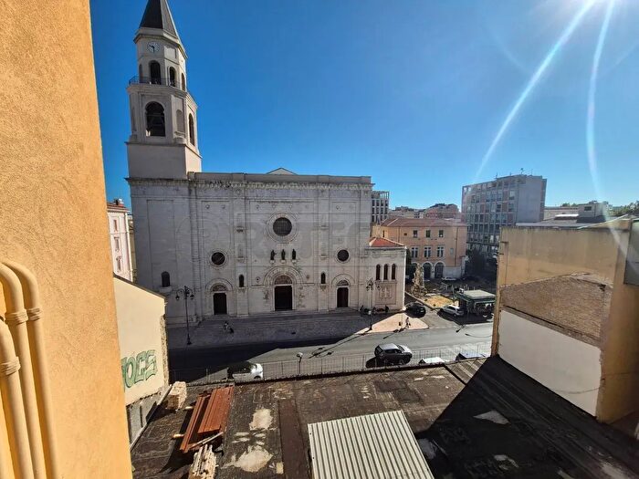 Appartamento trilocale in vendita in Via dei Bastioni, Pescara