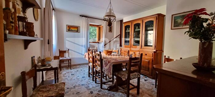 Appartamento con 7 locali in vendita in Porcellino, San Giovanni Valdarno