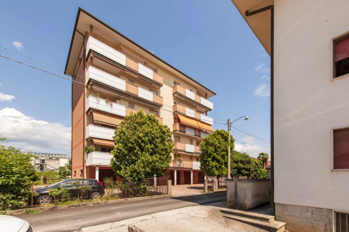 Appartamento con 5 locali in vendita in Gorizia Via Duse, Gorizia