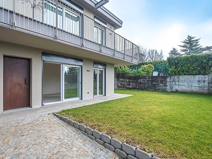 Appartamento trilocale in vendita in Via Mombello, Pianezza