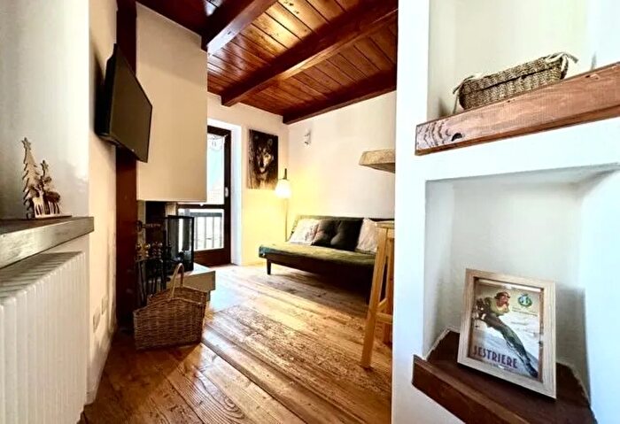 Appartamento trilocale in vendita in Sauze Di Cesana