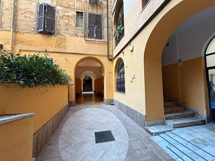 Appartamento trilocale in affitto in Via Emanuele Filiberto, Esquilino, Roma