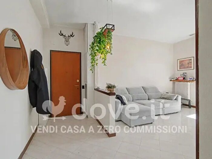 Appartamento trilocale in vendita in Via Gino Marini, Lodi