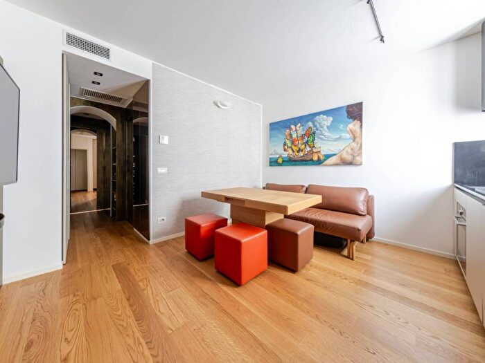 Appartamento bilocale in affitto in Via Brera, Brera, Milano