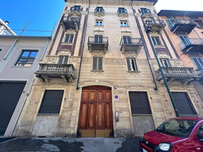 Appartamento quadrilocale in affitto in Via Cossila, Vanchiglietta, Torino