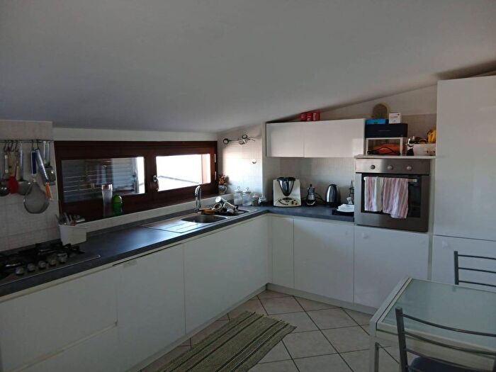Appartamento quadrilocale in affitto in Via Celestino V, Tirino, Pescara