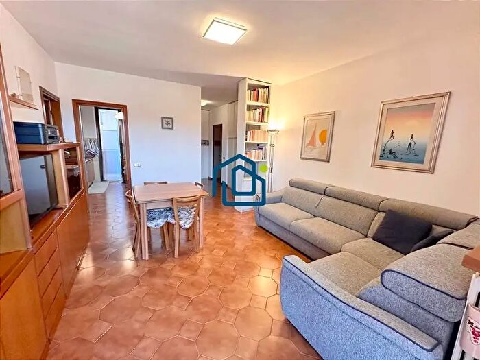 Appartamento trilocale in vendita in Piazza Camillo Benso di Cavour, Sedriano