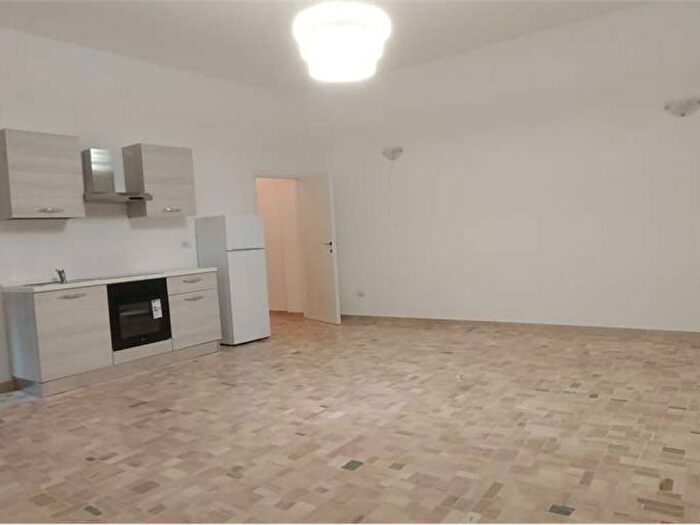 Appartamento trilocale in affitto in via stephenson, Quarto Oggiaro, Milano