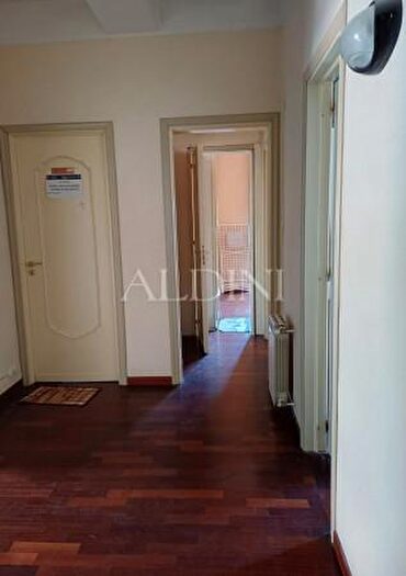 Appartamento con 5 locali in vendita in Via Milo, Catania