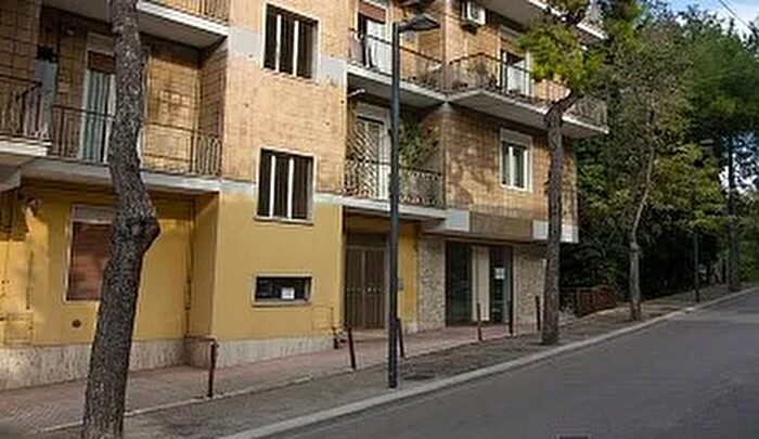 Appartamento con 6 locali in vendita in Via Madonna degli Angeli Chieti Ch, Chieti