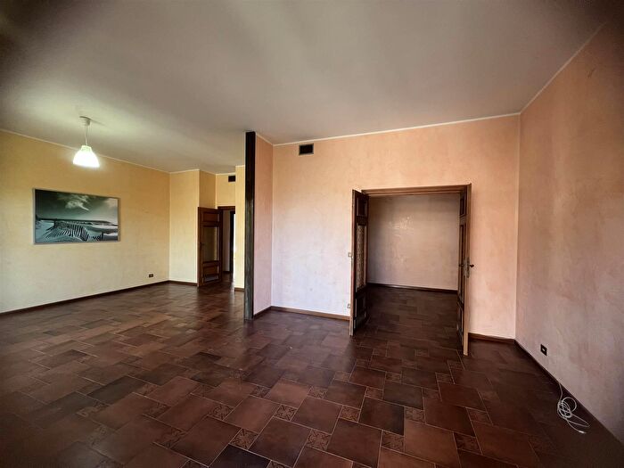 Appartamento con 6 locali in vendita in Avellino