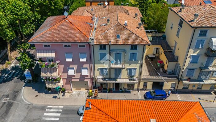 Appartamento trilocale in vendita in Via Cesare Battisti, Langhirano