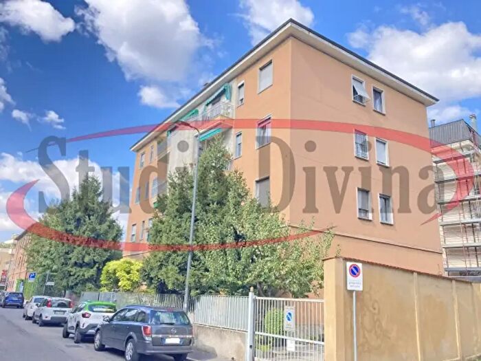 Appartamento bilocale in vendita in Via Brusuglio, Milano