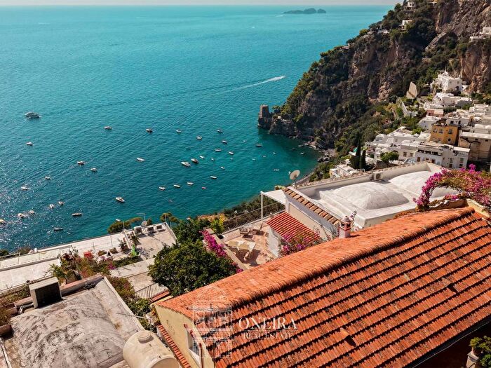 Casa quadrilocale in vendita in Centro, Positano