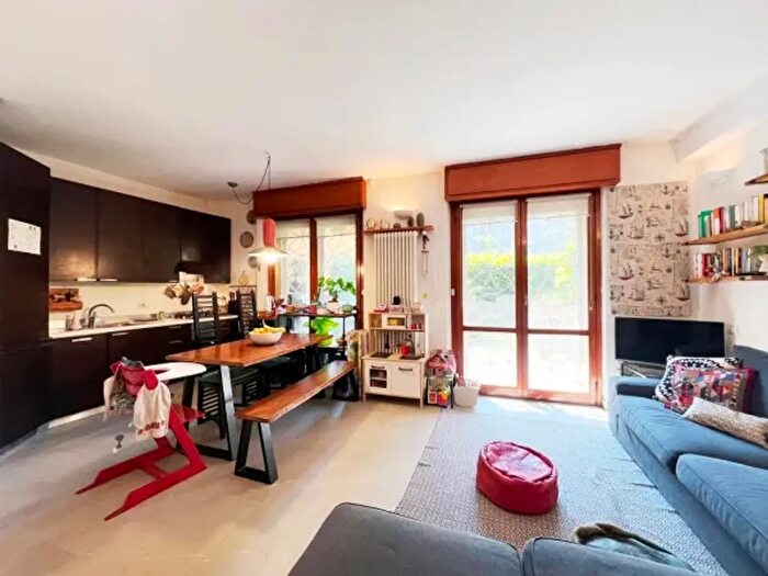 Appartamento trilocale in vendita in Via Trenno, Milano