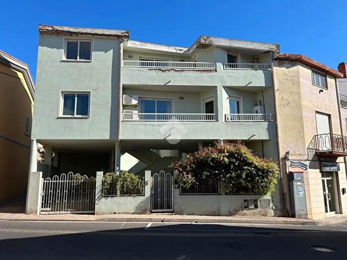Appartamento con 7 locali in vendita in Via Cagliari, Capoterra
