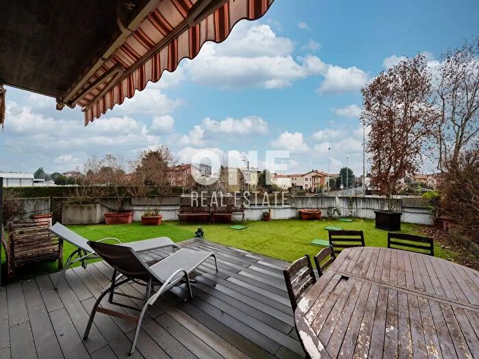 Appartamento quadrilocale in vendita in Via Sciesa, Villasanta