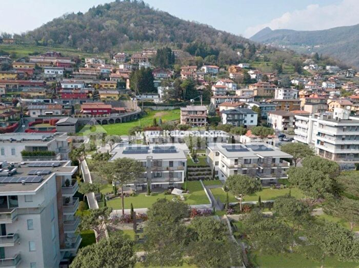 Appartamento in vendita in Via Provinciale, Alzano Lombardo